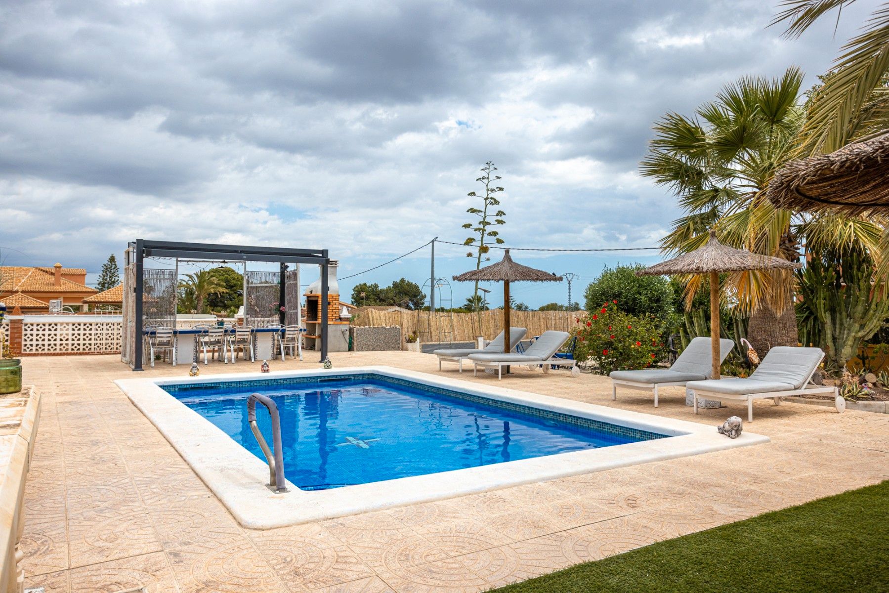 Swimming pool of Country house for sale in Albatera  with Air Conditioner, Private garden and Terrace