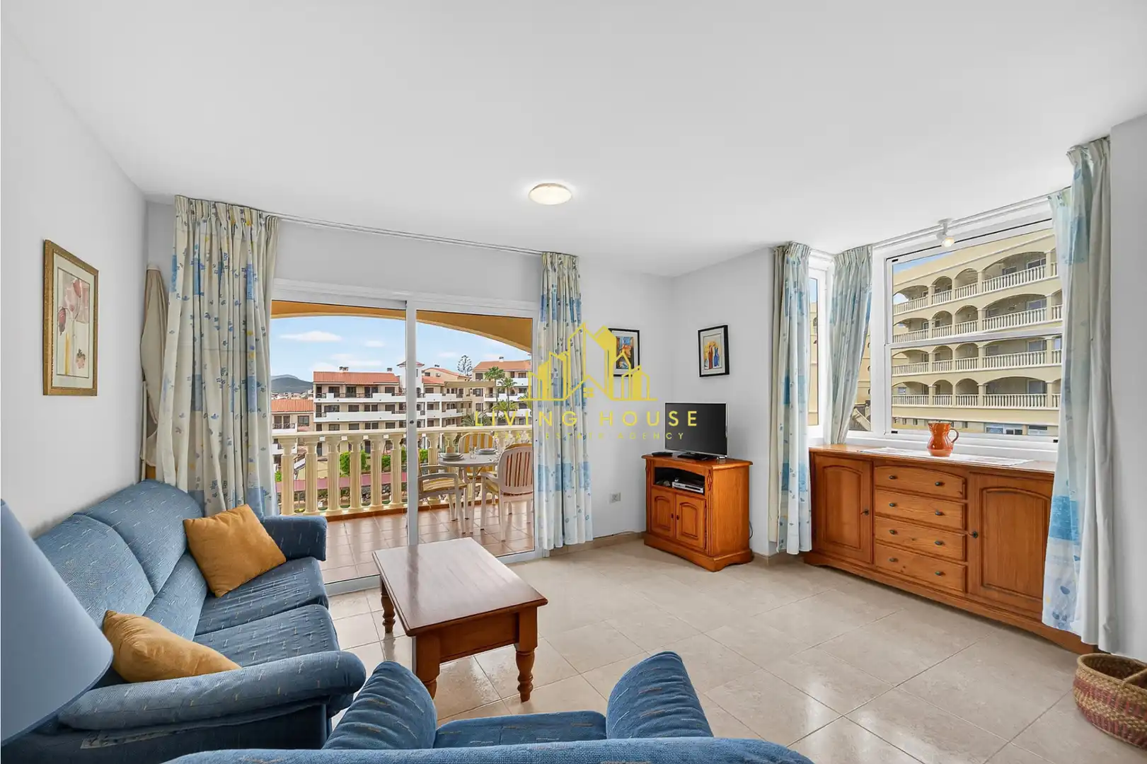 Wohnzimmer von Dachboden zum Verkauf in San Miguel de Abona mit Terrasse, Möbliert und Ofen