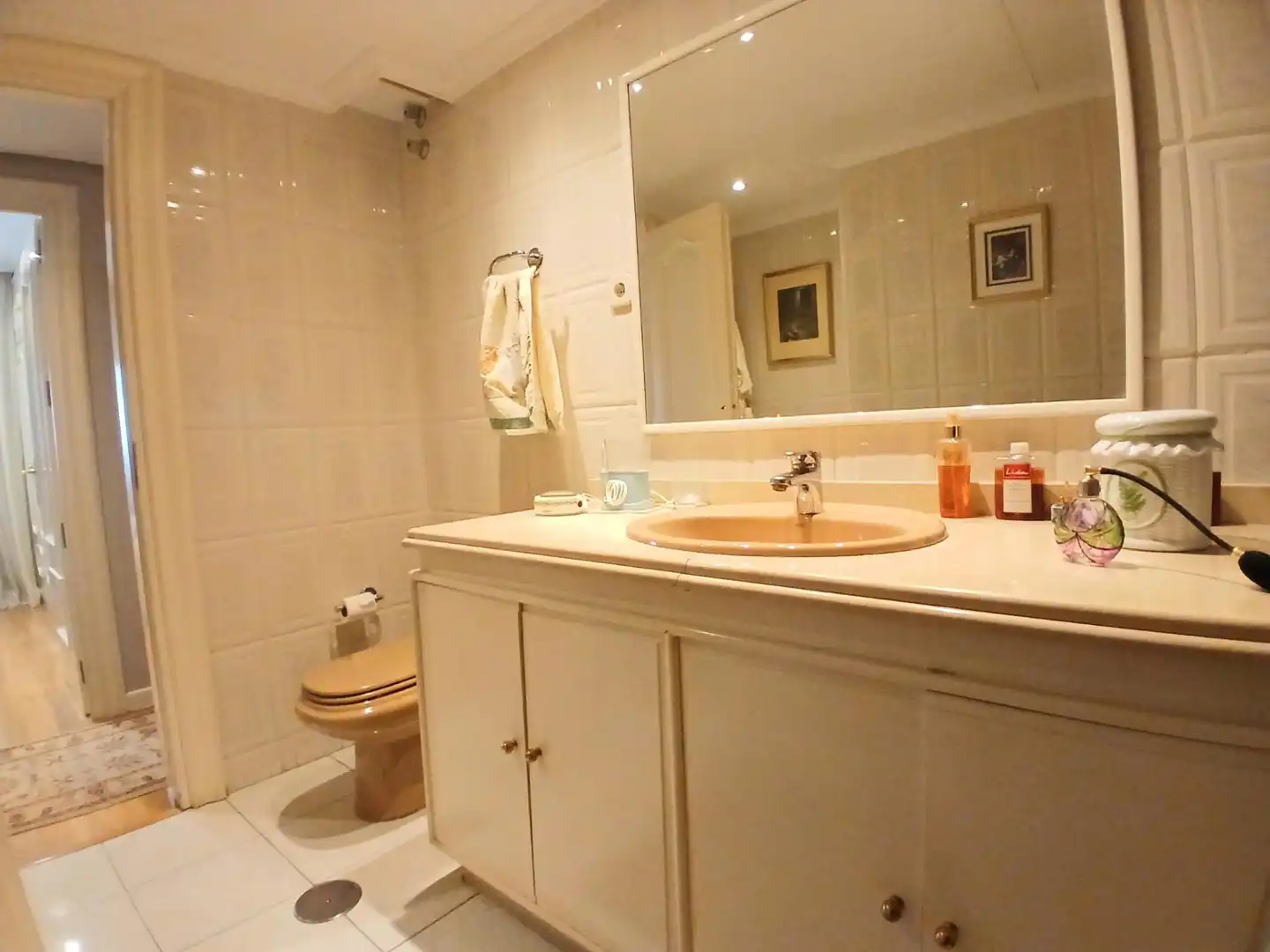 Bathroom of Flat for sale in Madrid  with Air Conditioner, Heating and Private garden