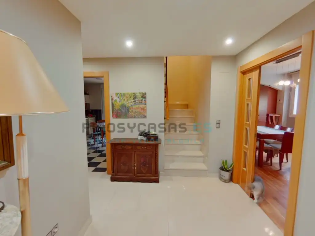 Houses for sale in San Mateo de Gállego  with Air Conditioner, Private garden and Terrace