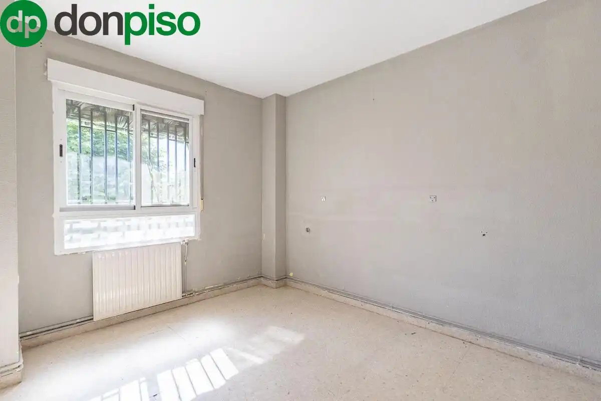 Piso en venta en Calle Bajo de Huétor, 19, Cervantes