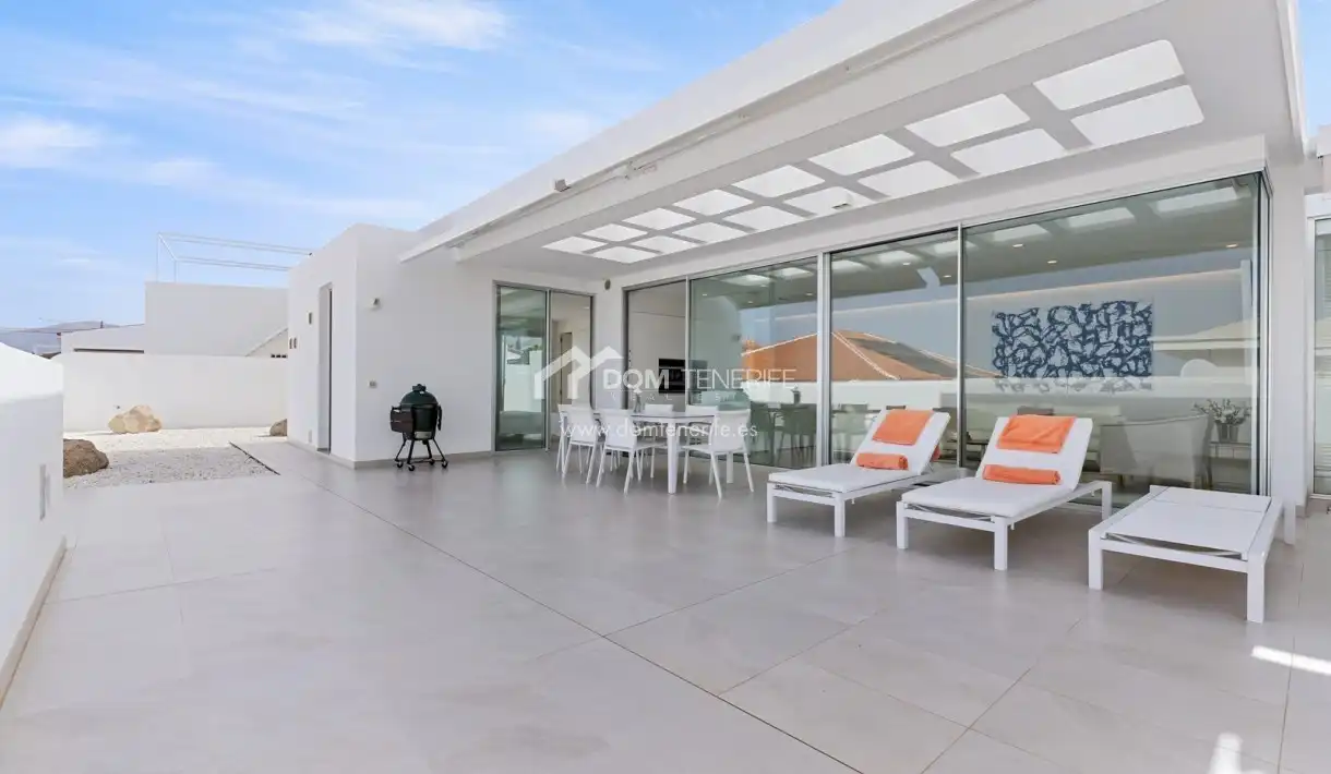 Casa amb piscina en venda a Playa de San Juan, imagen 6