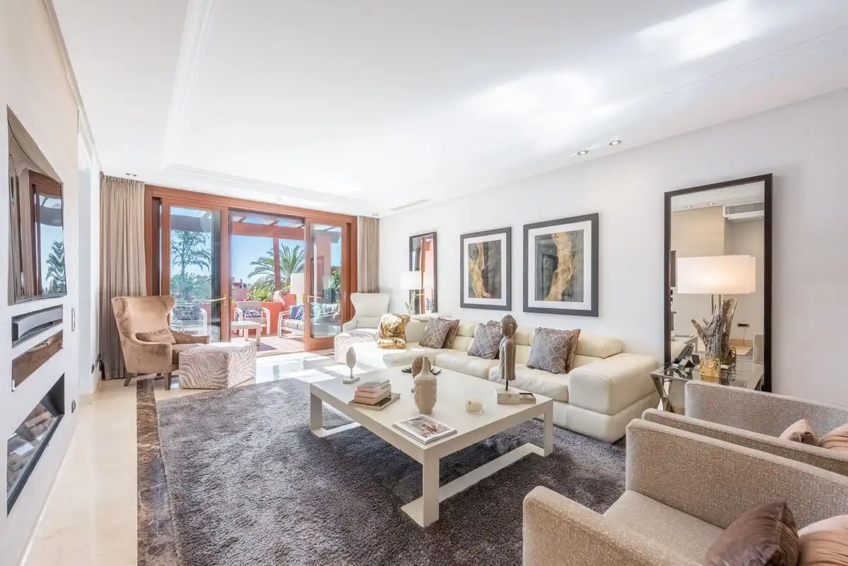 Penthouse with pool for sale in Selwo, imagen 22