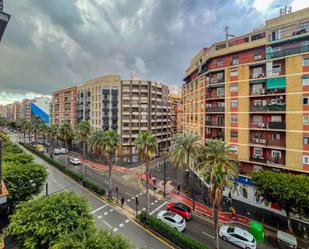 Exterior view of Flat to rent in  Valencia Capital  with Air Conditioner and Balcony