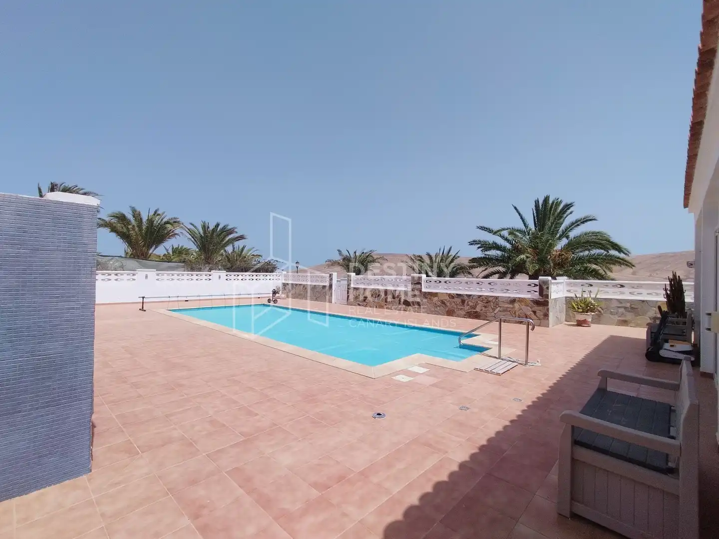 Piscina de Casa o xalet en venda en La Oliva amb Terrassa, Piscina i Moblat