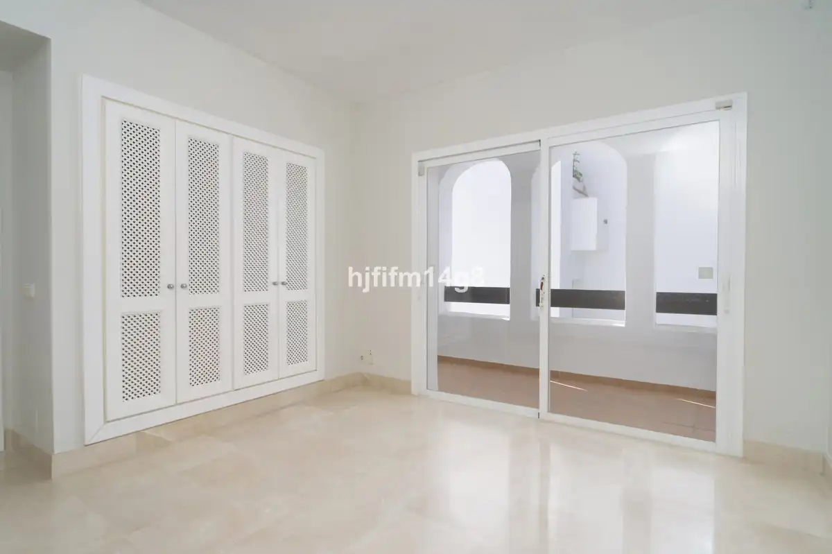Piso con ascensor en venta en Nueva Andalucía, imagen 14