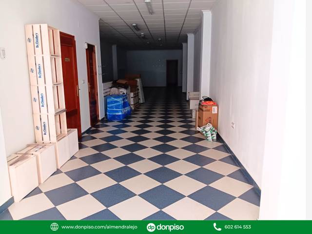 Local comercial en Alquiler en Almendralejo