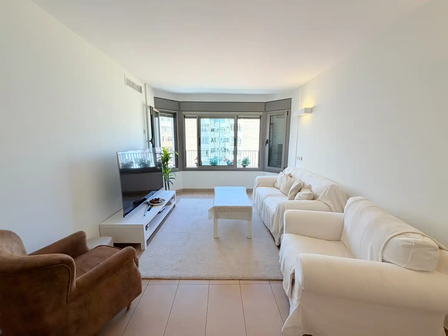 Sala d'estar de Pis de lloguer en  Palma de Mallorca amb Aire condicionat, Calefacció i Moblat