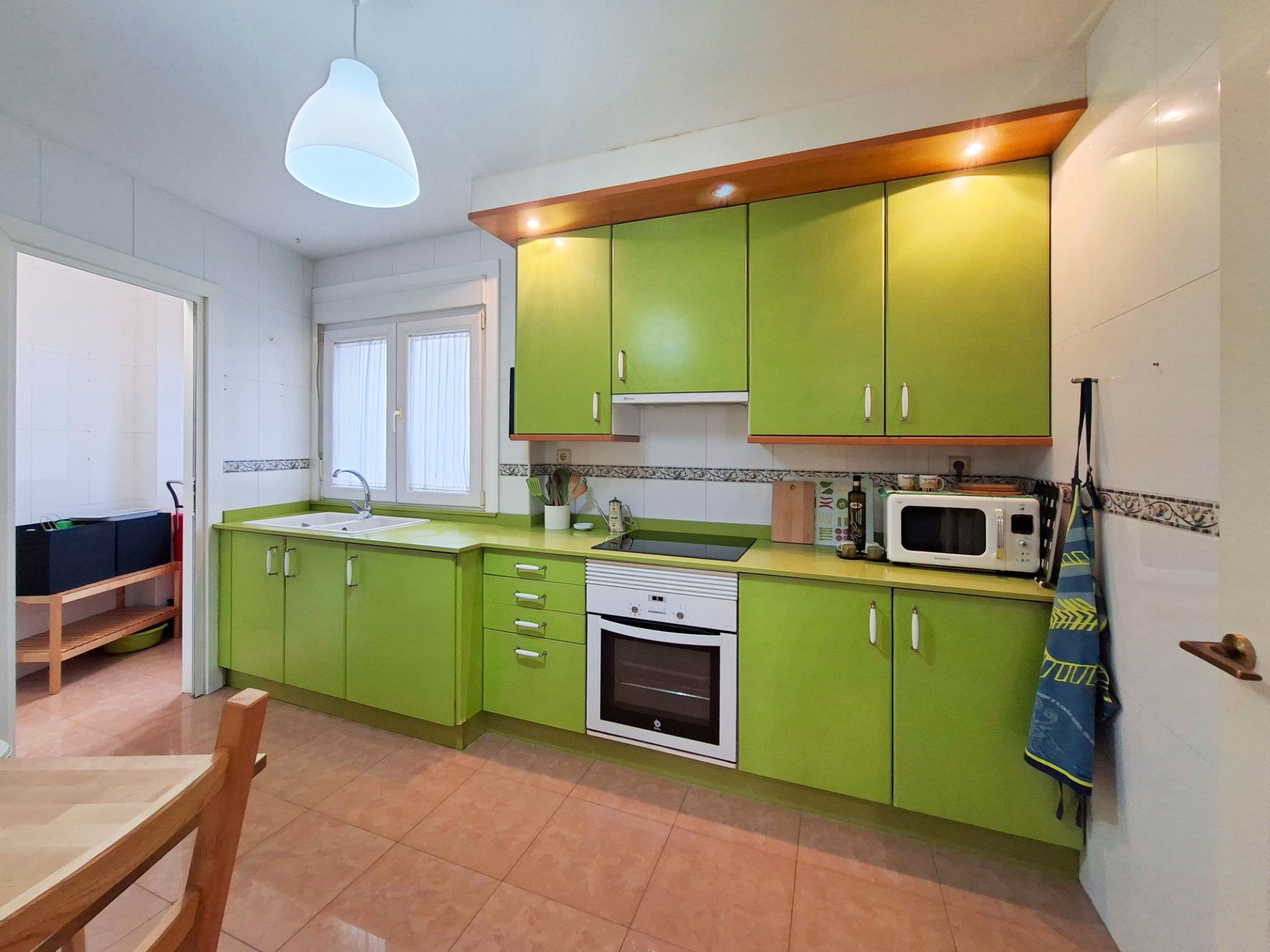 Cocina de Piso en venta en A Coruña Capital  con Calefacción, Parquet y Trastero