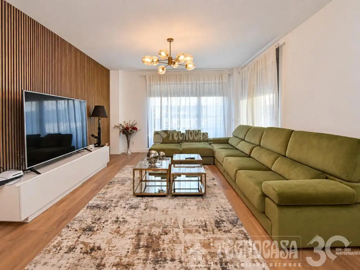 Casa pareada con piscina en venta en El Bosque, imagen 4