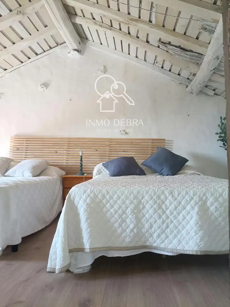 Habitación de Casa adosada en venta en Muros de Nalón