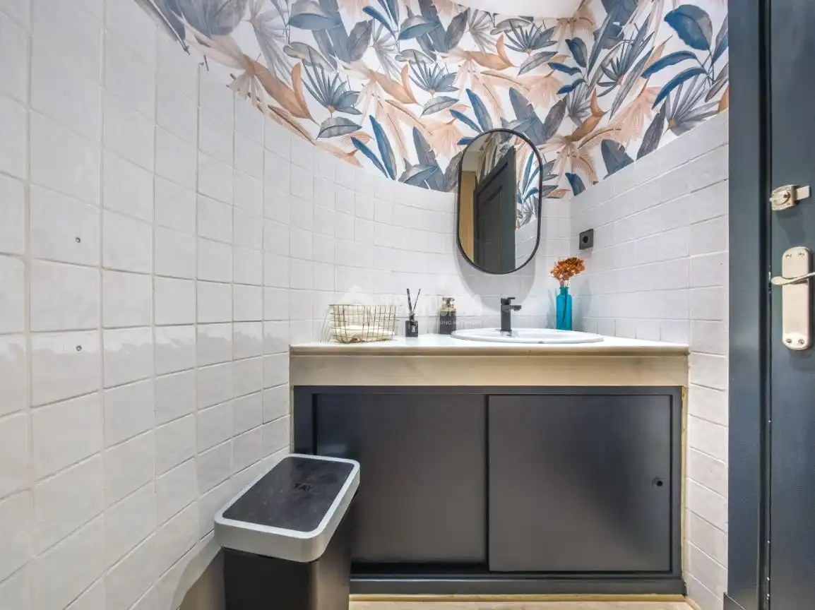 Bathroom of Flat for rent in Madrid  with Air Conditioner and Balcony