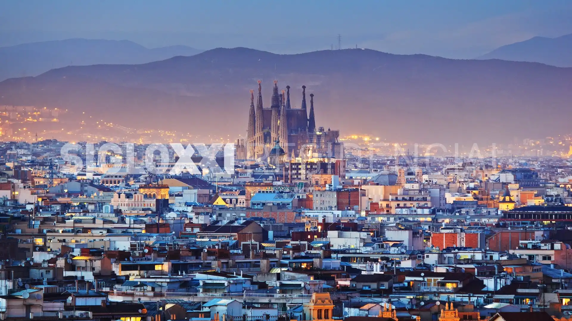 Vista exterior de Garatge en venda en Barcelona