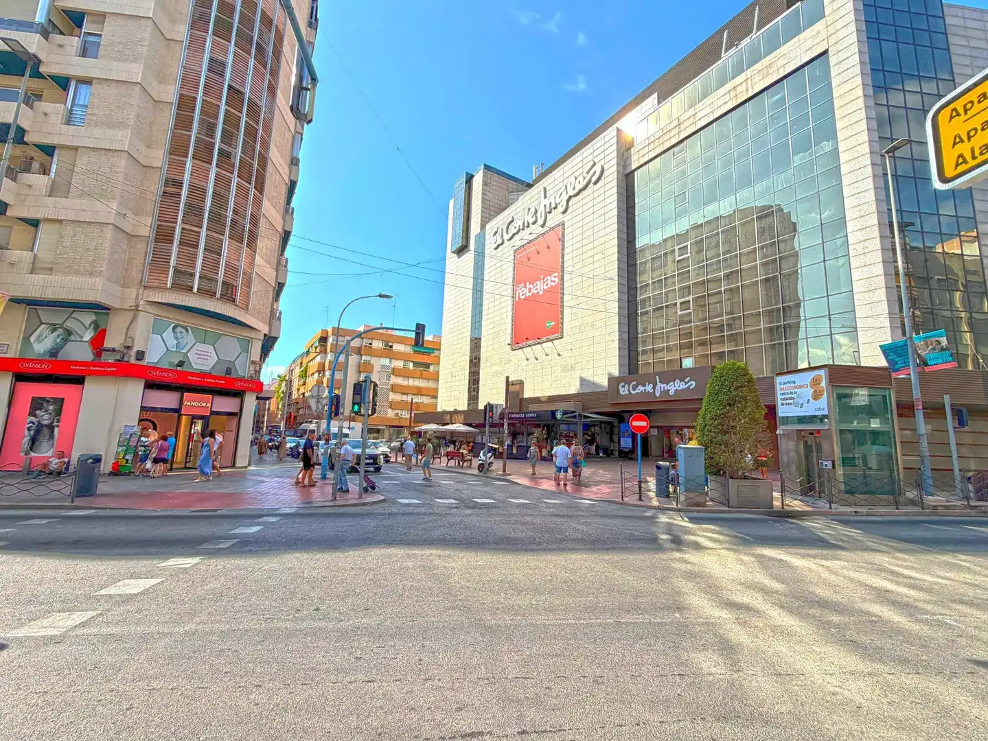 Außenansicht von Geschaftsraum zur Miete in Alicante / Alacant mit Klimaanlage, Terrasse und Möbliert
