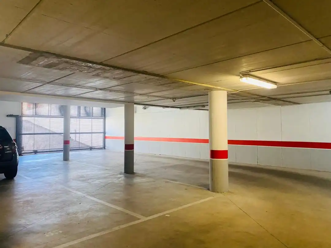 Parking de Piso en venta en Ezcaray con Calefacción, Jardín privado y Terraza