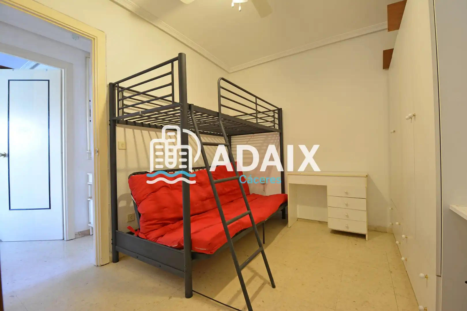 Habitación de Piso en venta en Cáceres con Aire acondicionado, Terraza y Balcón