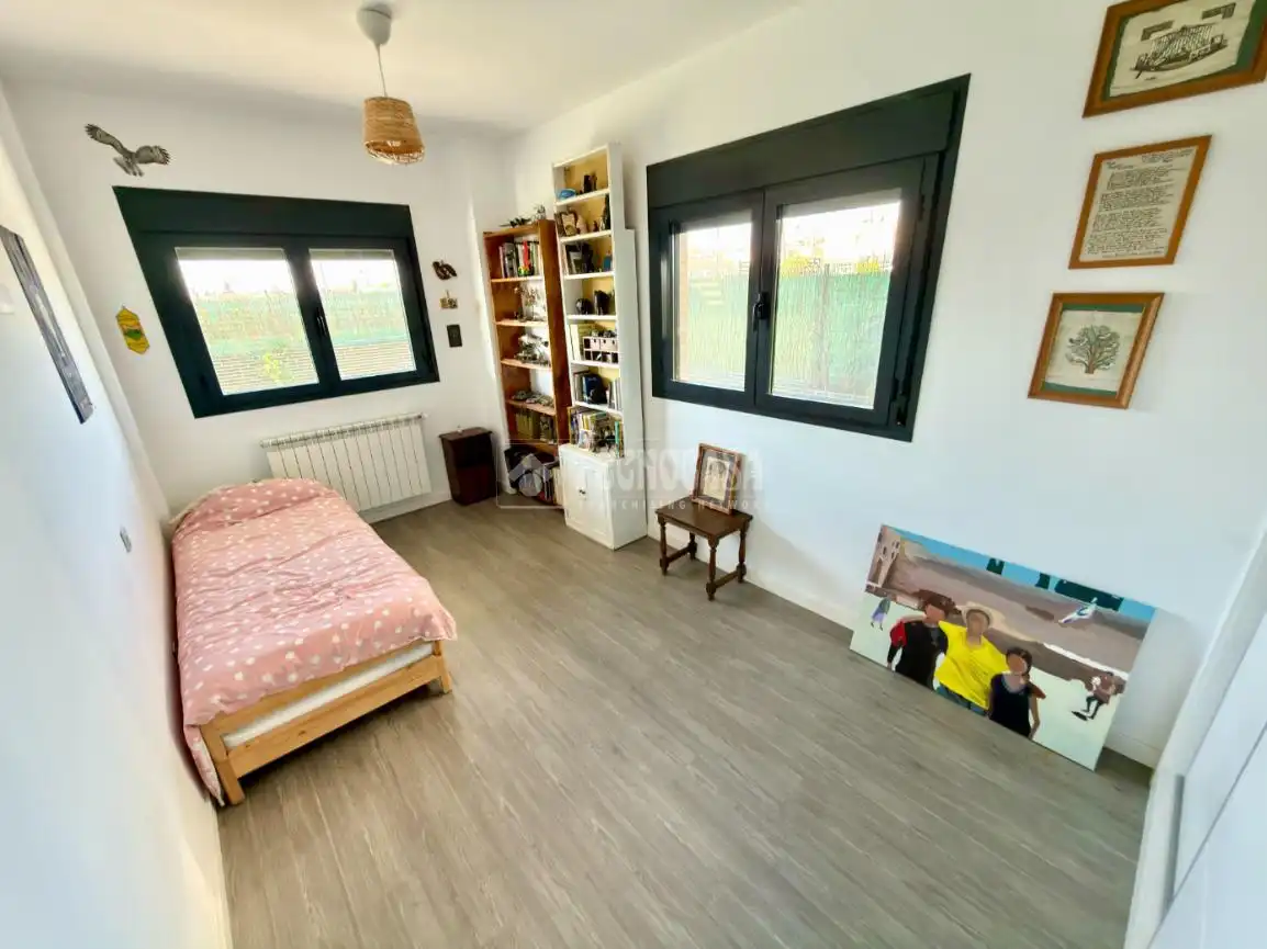 Bedroom of Flat for sale in Cabanillas del Campo  with Heating