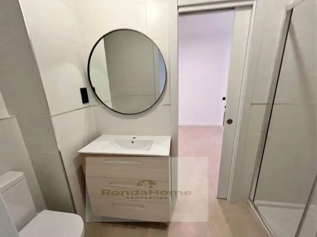Flat with pool to rent in Carretera Alora, imagen 7