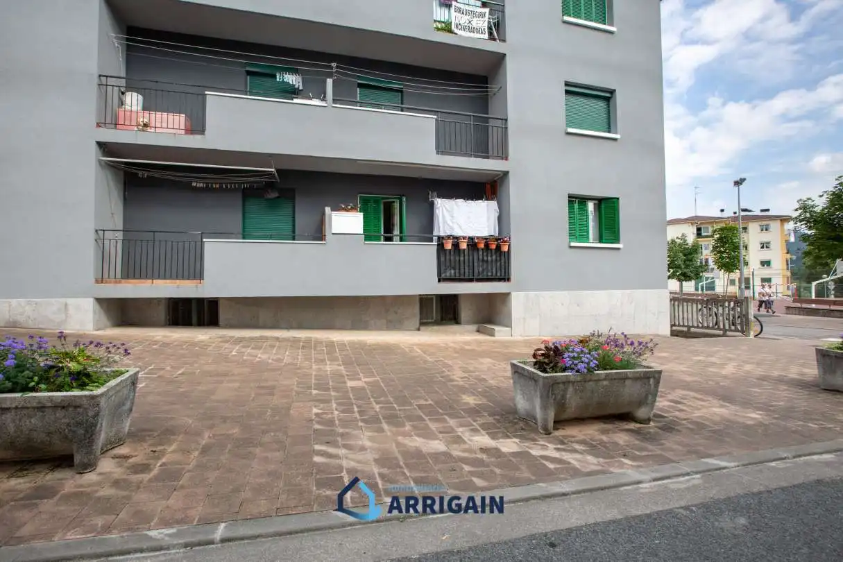 Local comercial en venta en Santuenea Auzoa, imagen 12