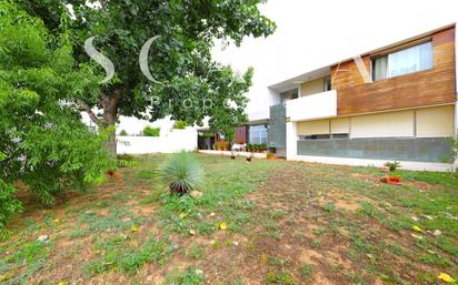 Garden of House or chalet for sale in Layos  with Air Conditioner, Terrace and Balcony