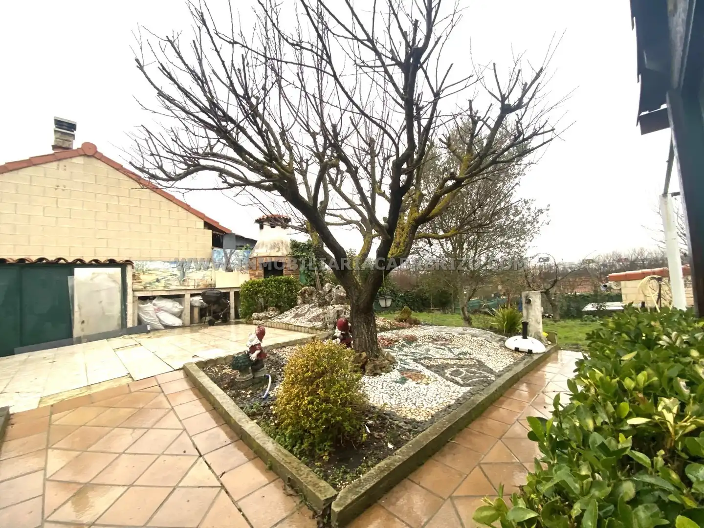 Jardín de Terreno en venta en Valle de Elorz / Elortzibar
