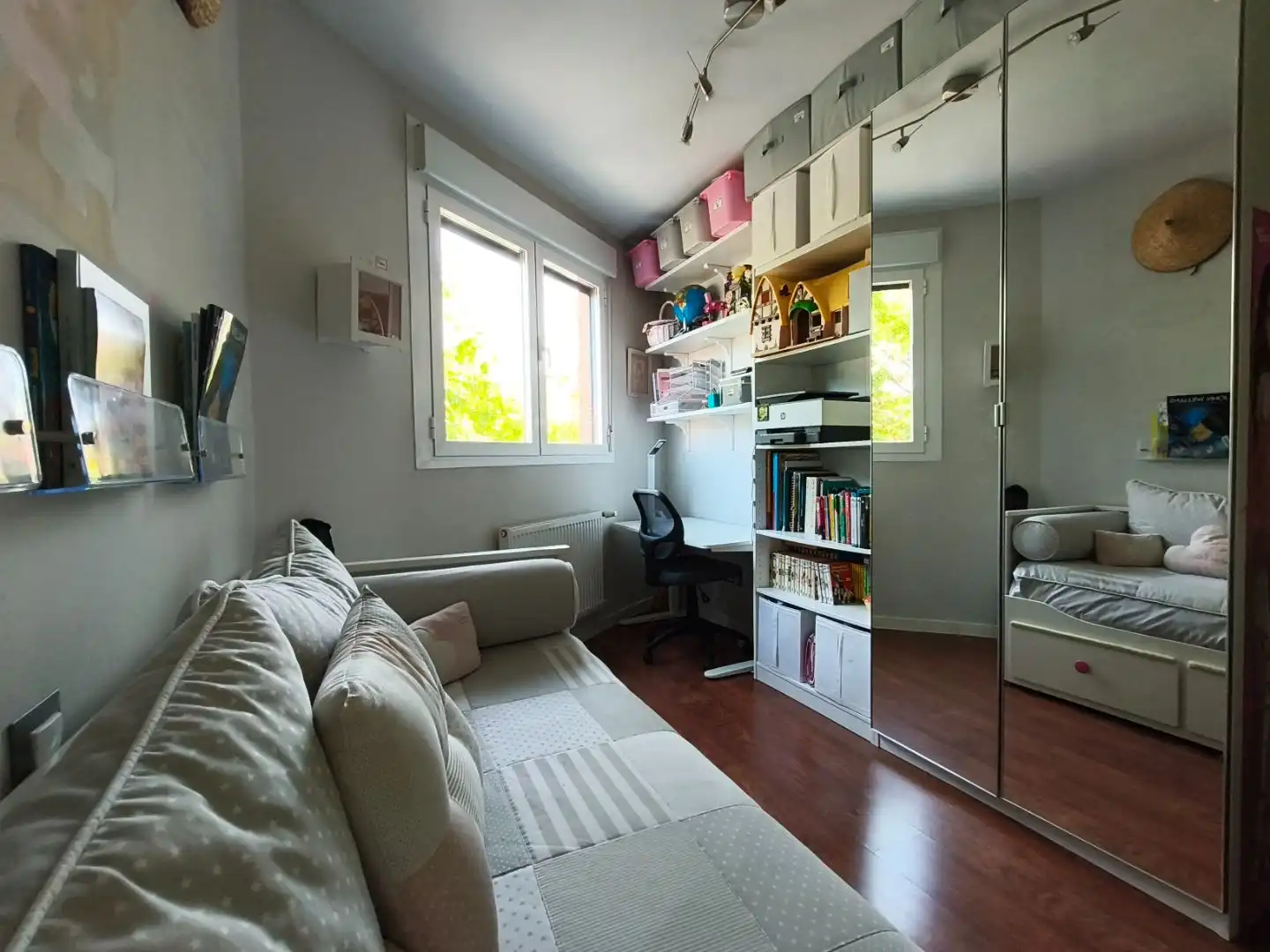 Bedroom of Flat for sale in  Madrid Capital  with Air Conditioner and Balcony