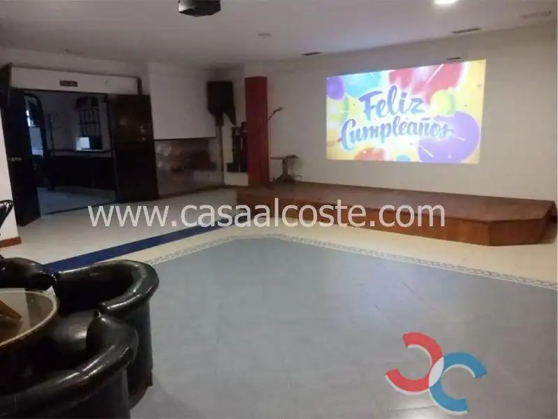 Commercial properties for sale in Marín