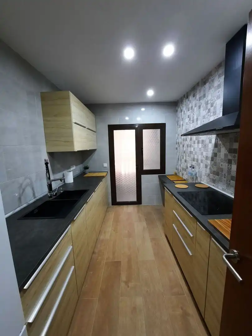 Apartamento con piscina en venta en Estepona Pueblo, imagen 7