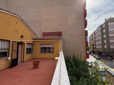 House with garden for sale in Monóvar  / Monòver