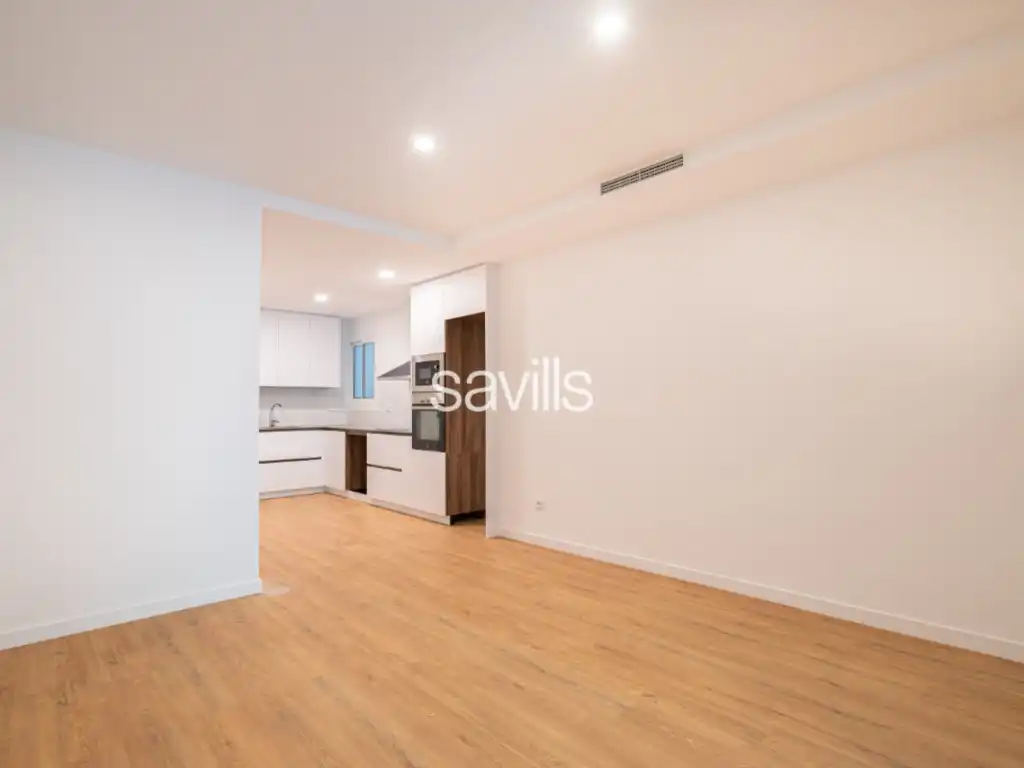 Bedroom of Apartments for sale in Barcelona  with Air Conditioner and Balcony