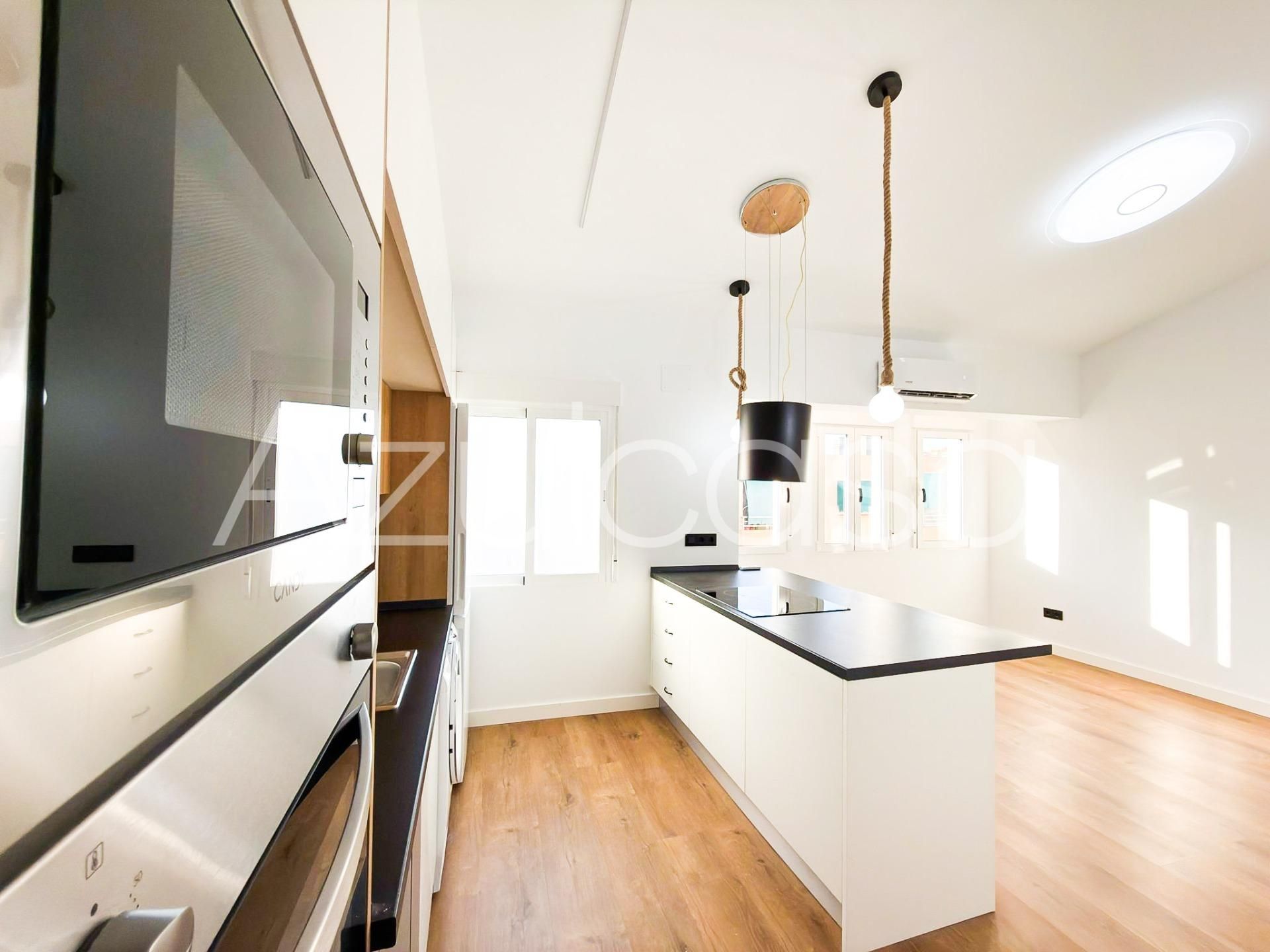 Kitchen of Flat for sale in Alicante / Alacant  with Air Conditioner and Balcony