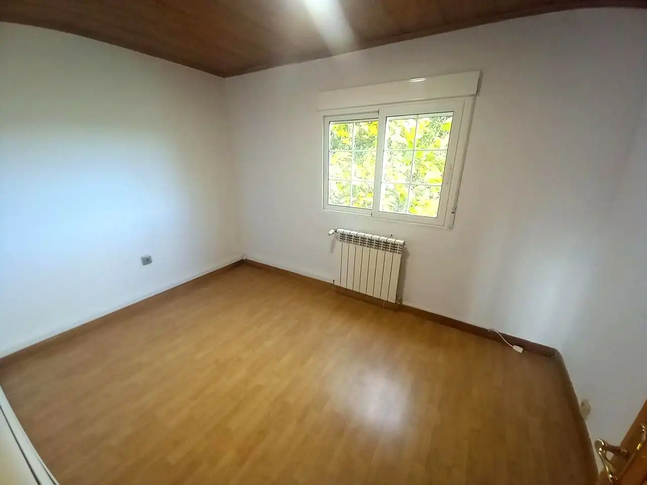 Dormitori de Casa o xalet en venda en Zaragoza amb Aire condicionat, Calefacció i Jardí privat