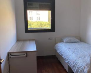 Dormitori de Apartament per a compartir en Sant Adrià de Besòs amb Aire condicionat, Calefacció i Moblat