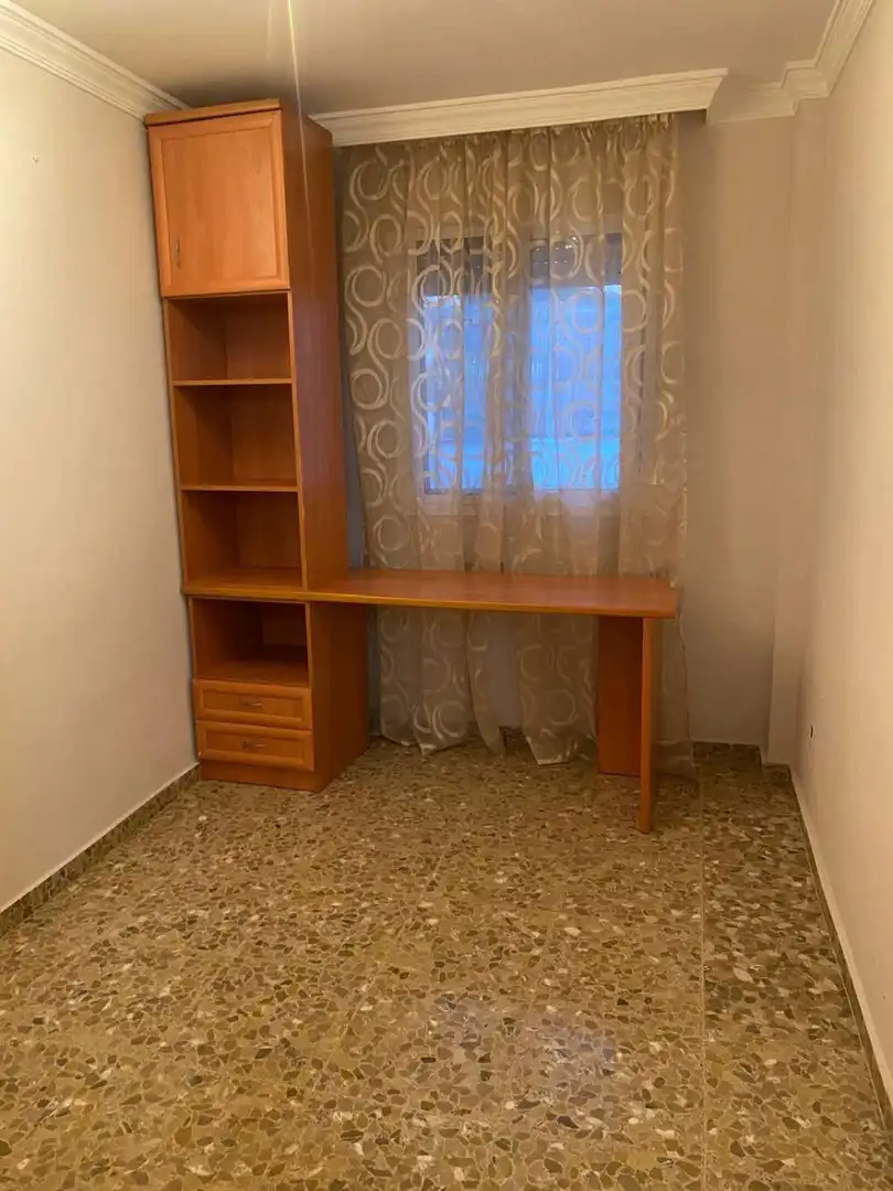 Habitación de Apartamento de alquiler en Vélez-Málaga con Amueblado