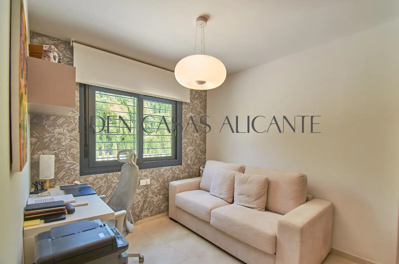 Habitación de Casa adosada en venta en Busot con Aire acondicionado, Calefacción y Jardín privado