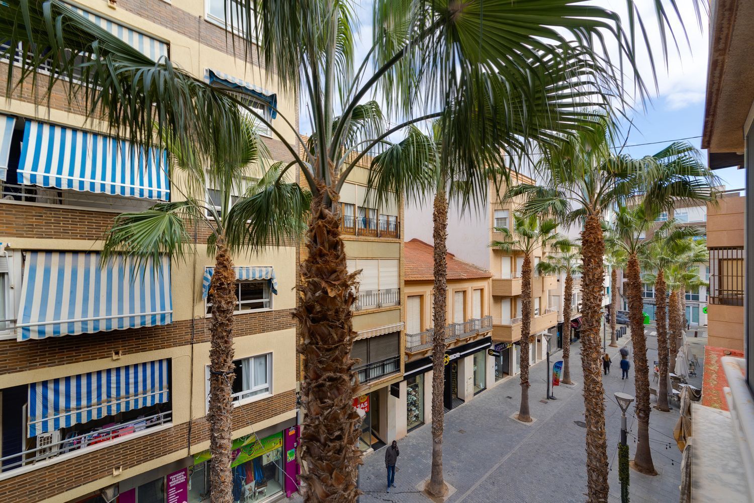 Exterior view of Flat for sale in Torrevieja  with Air Conditioner and Furnished