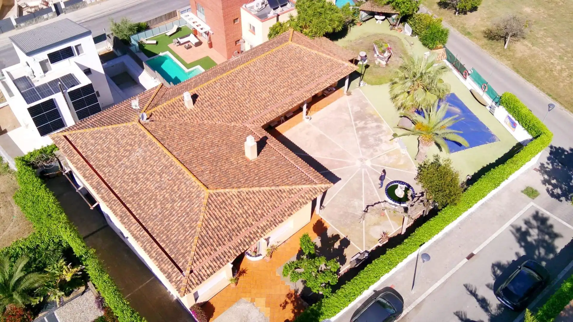 Casa con piscina en venta en La Collada - Sis Camins, imagen 2