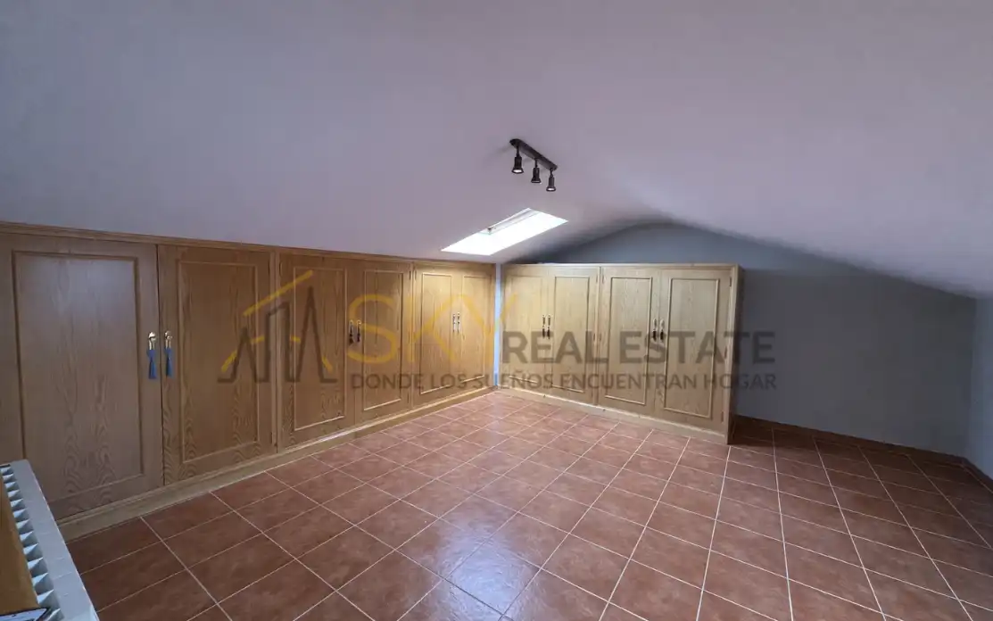 Buildings for sale in Bustarviejo