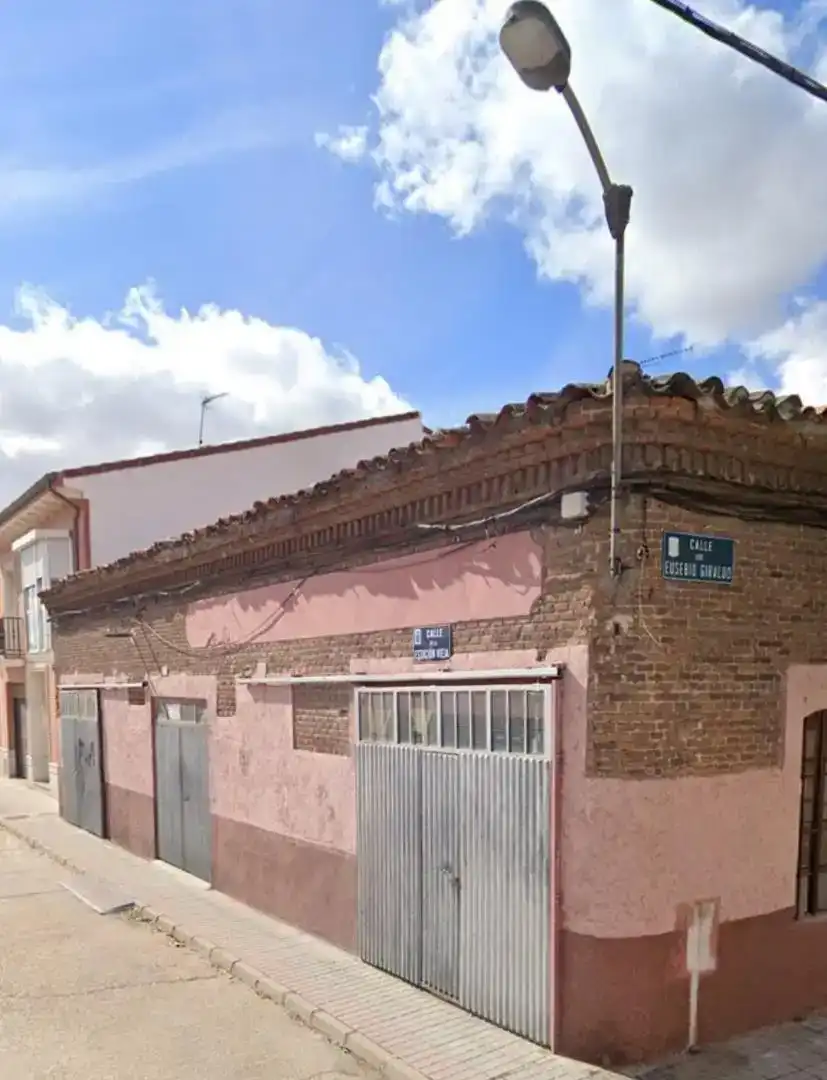 Vista exterior de Planta baja en venta en Medina del Campo