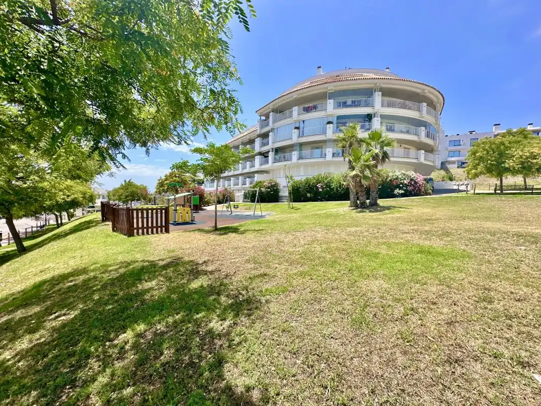 Vista exterior de Ático en venta en Fuengirola con Aire acondicionado, Calefacción y Terraza