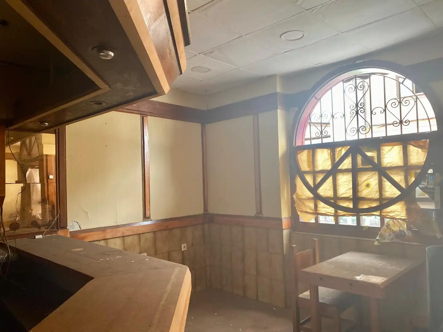 Local de alquiler en Gijón  con Amueblado