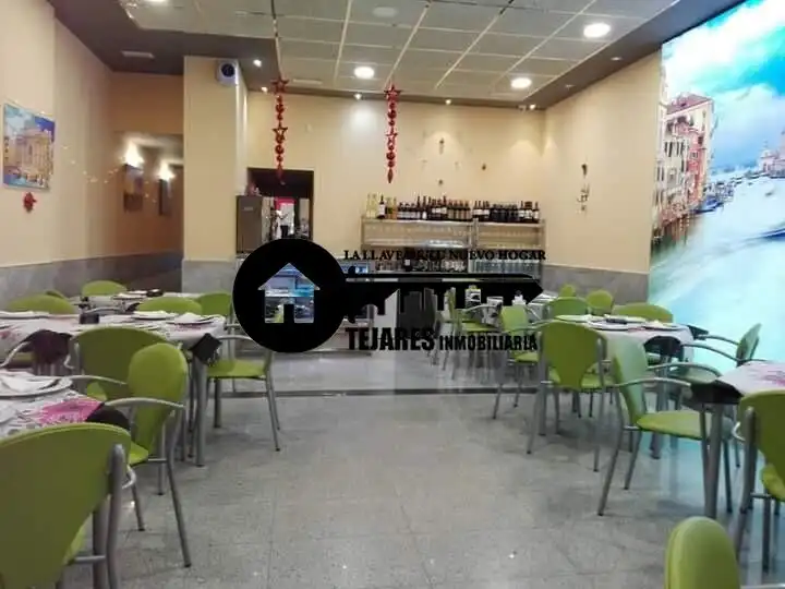 Local comercial en venda a Industria