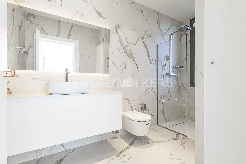Baño de Casa o chalet en venta en Barcelona con Aire acondicionado, Calefacción y Jardín privado