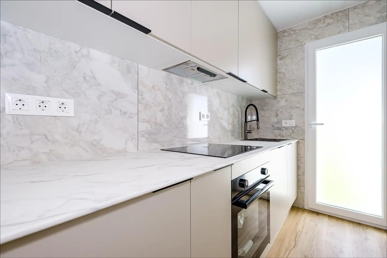 Cocina de Casa adosada en venta en Orihuela con Aire acondicionado, Terraza y Trastero