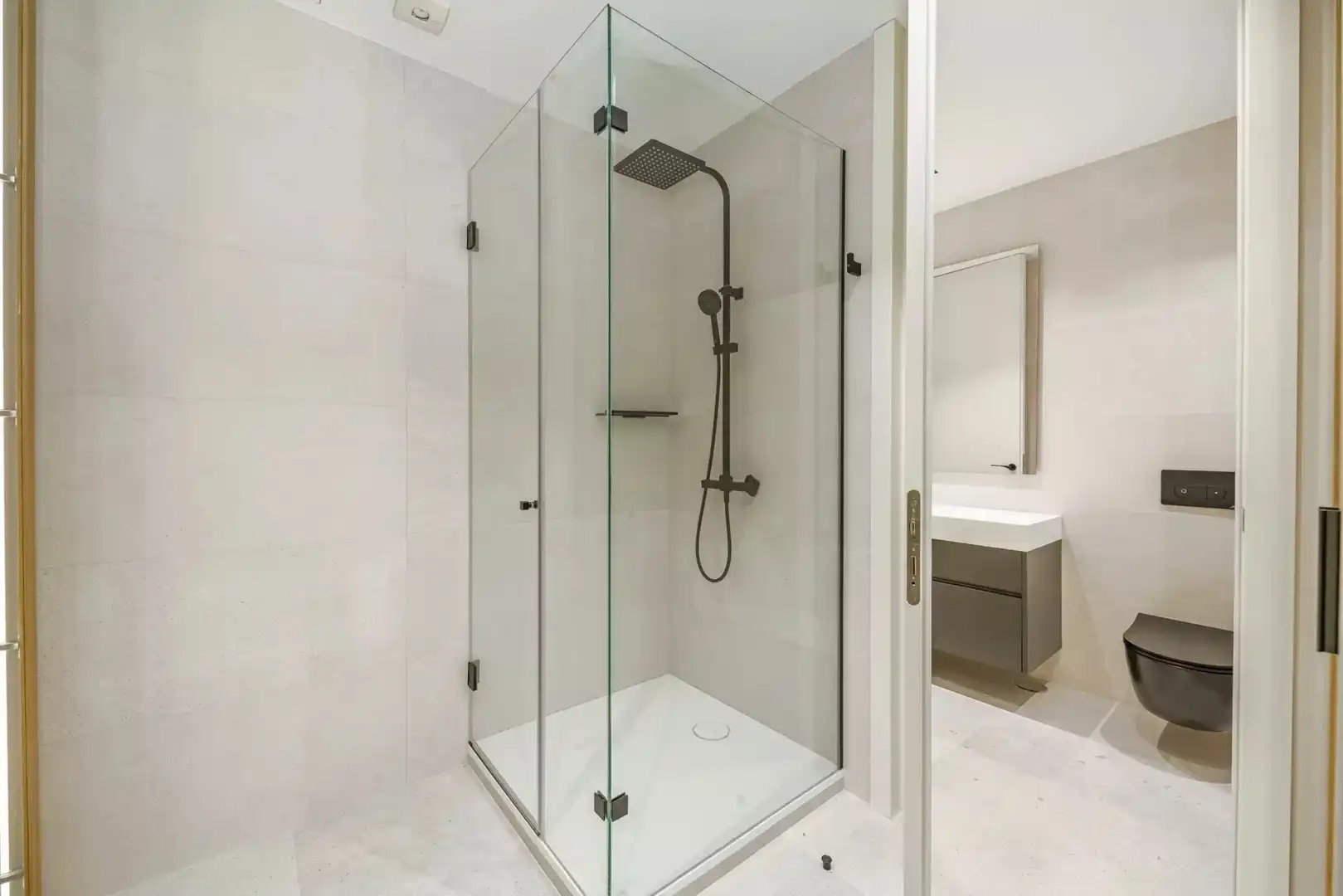 Badezimmer von Wohnung zum Verkauf in Madrid mit Klimaanlage, Heizung und Abstellraum