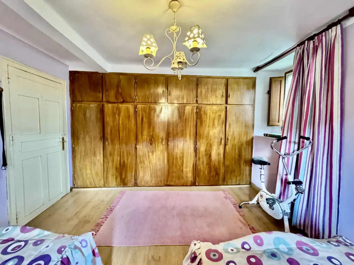 Habitación de Casa adosada en venta en Molledo con Parquet, Terraza y Amueblado