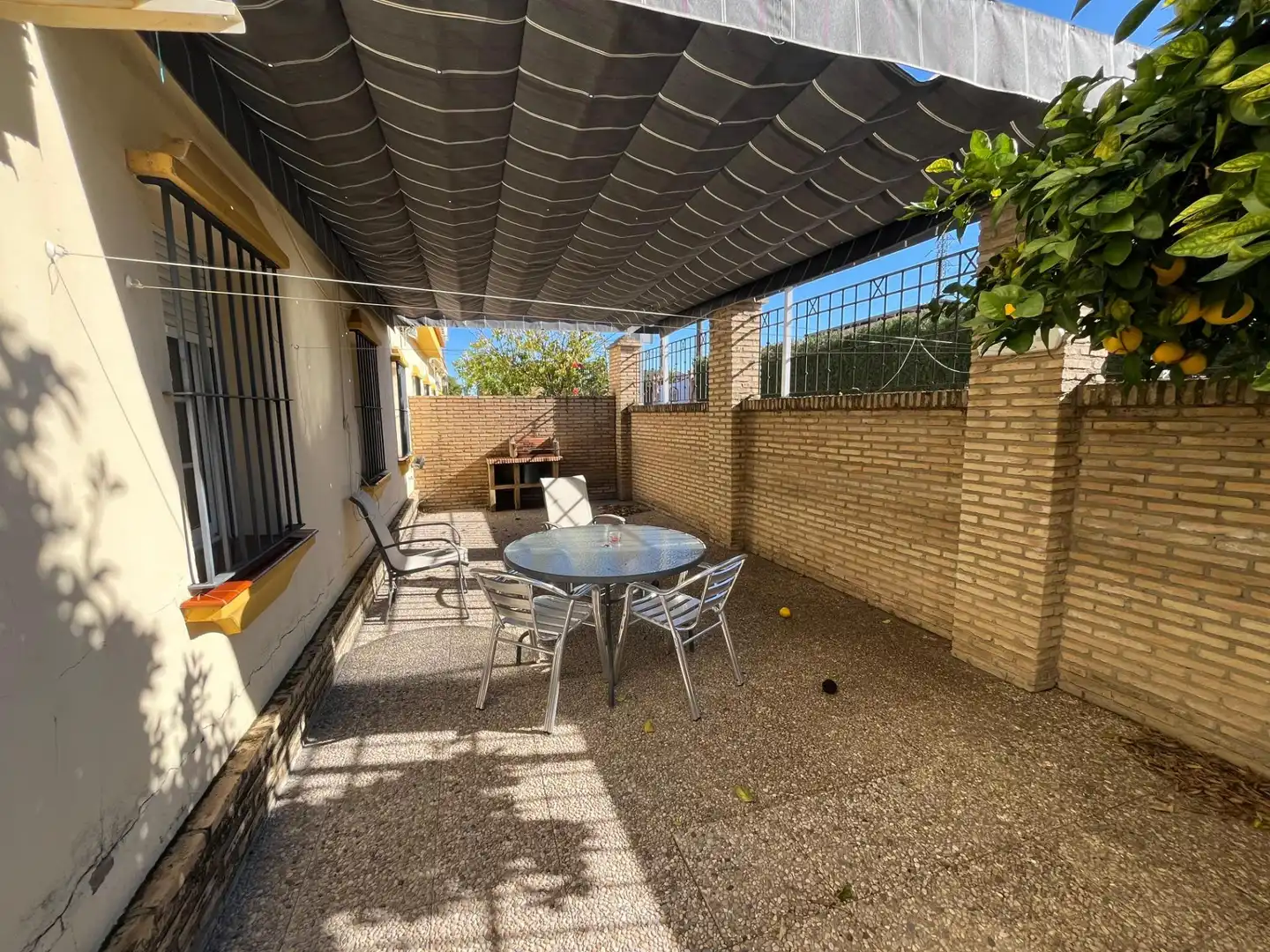 Terrassa de Casa adosada en venda en Huévar del Aljarafe amb Terrassa i Balcó