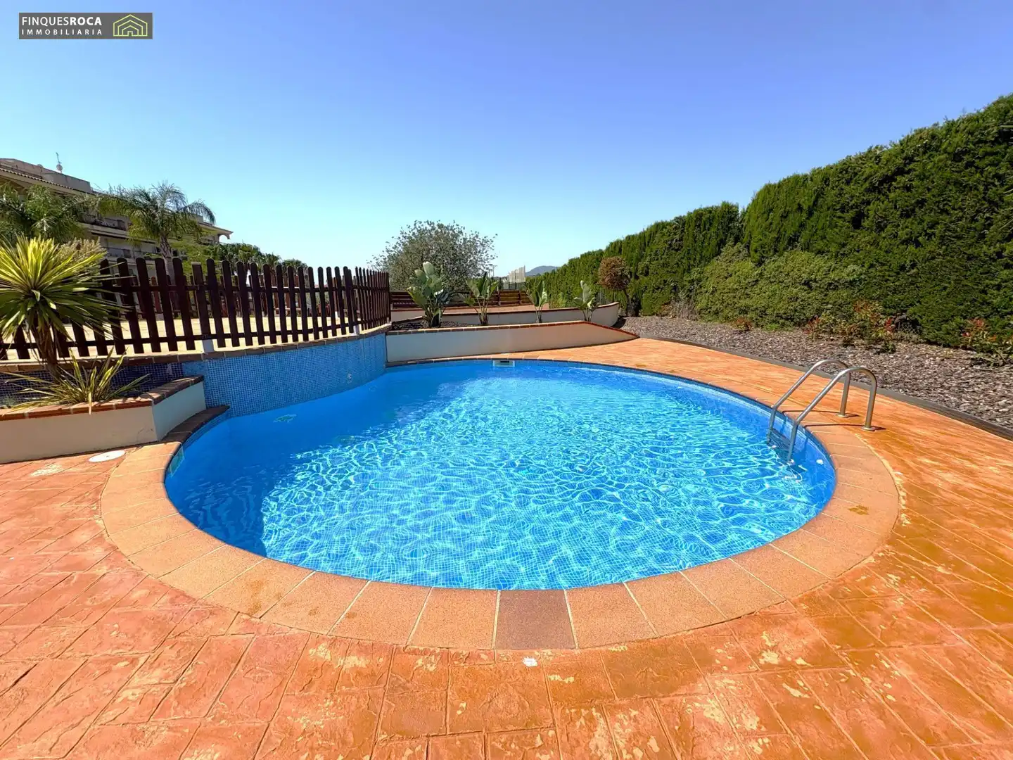 Piscina de Apartament en venda en La Ràpita amb Aire condicionat, Calefacció i Jardí privat