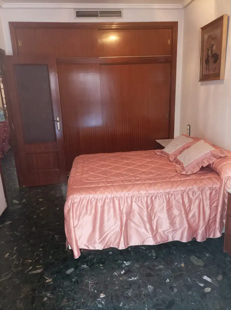 Habitación de Piso en venta en Valencia con Terraza y Balcón