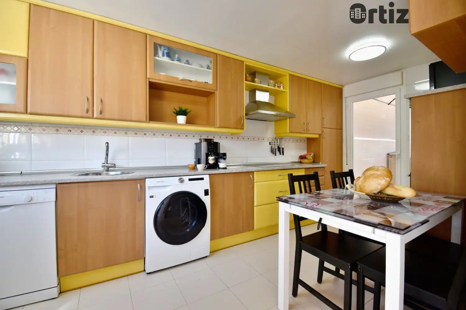 Cocina de Casa o chalet en venta en Loeches con Aire acondicionado, Calefacción y Terraza